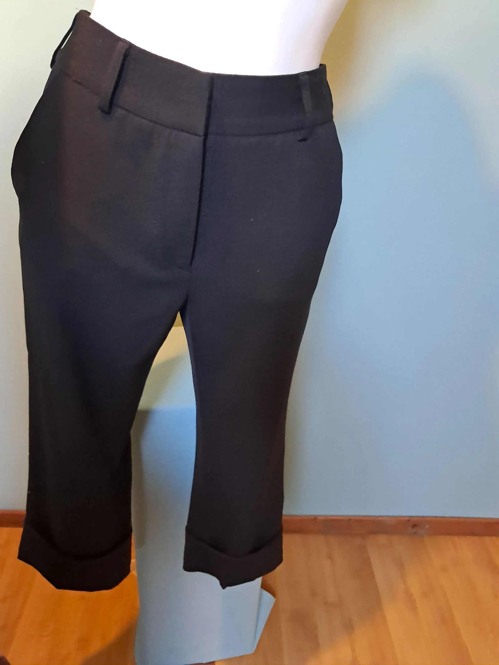 Klassieke korte broek, wijde pijpen. Caroll. Maat S – photo 11